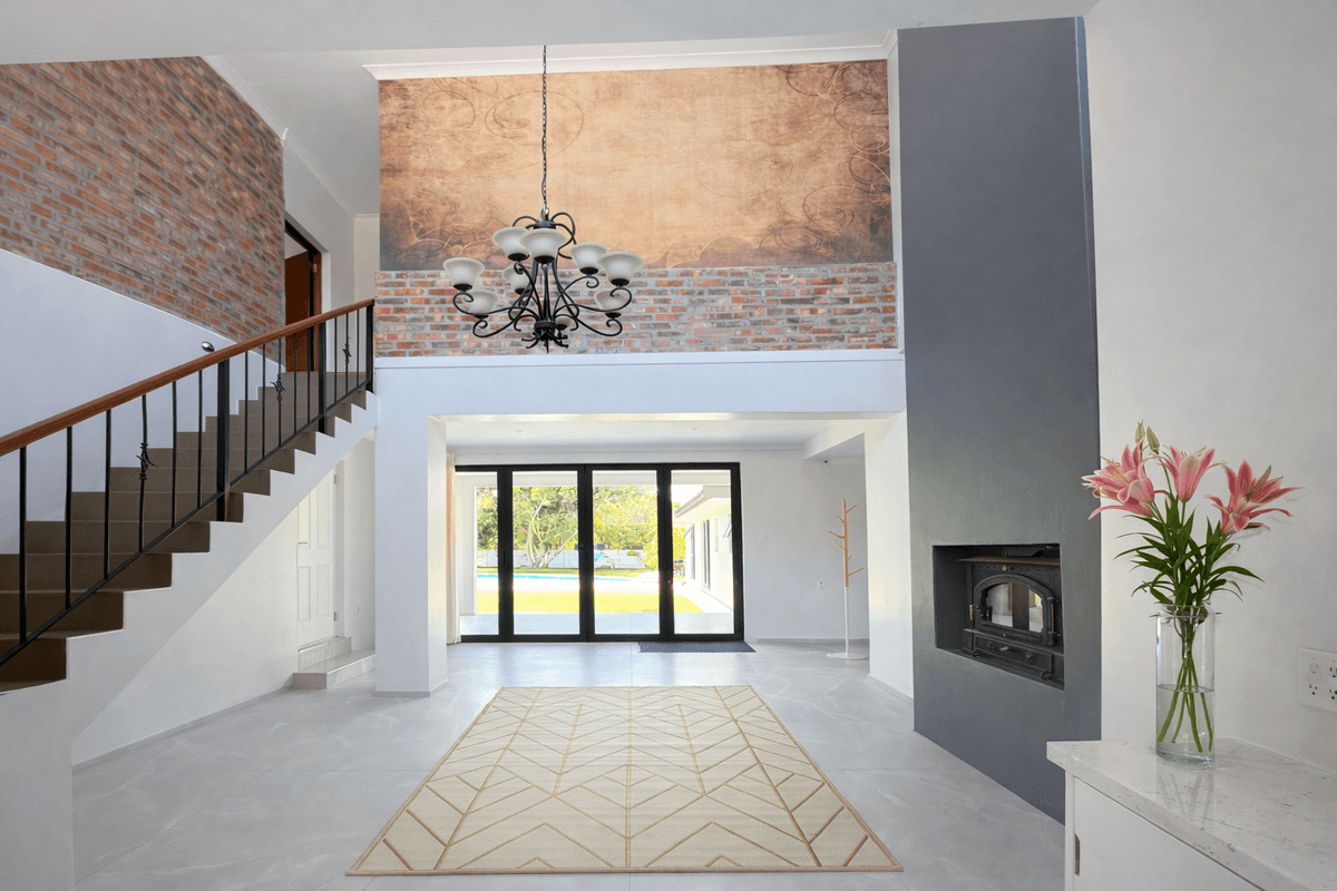 Entrance hall with chandelier