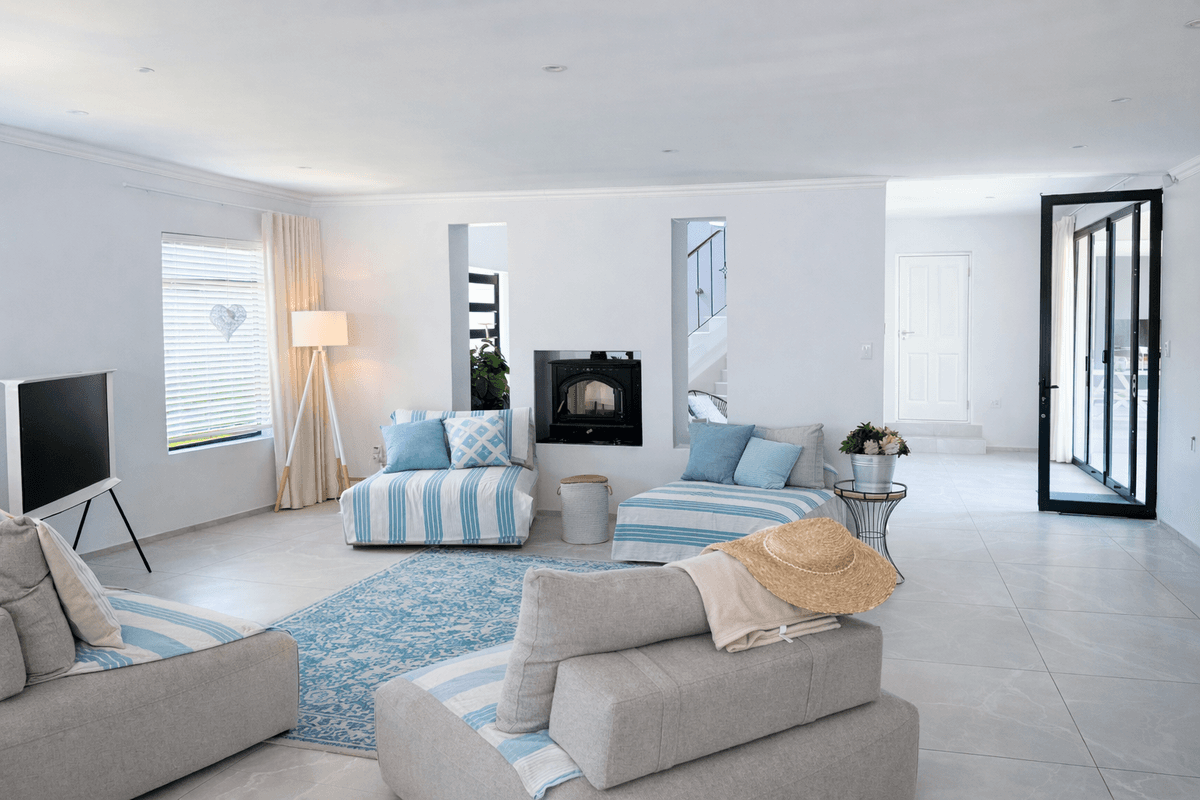 Living room with fireplace